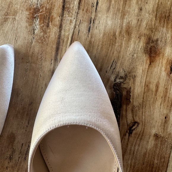 Nina pearl rose satin slingback pumps with crystal straps Sz 8 with box - Picture 9 of 13